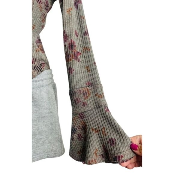 Free People Ribbed Floral Henley Bohemian, Cottage Bell Long Sleeves Sweater Sm - Picture 4 of 9